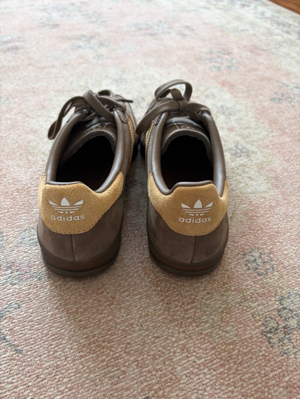 BRAND NEW Adidas Gazelle - Picture 3 of 5